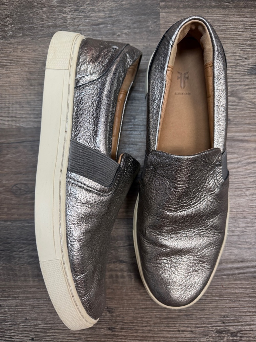 Frye Silver Leather Slip On Shoe Size 7.5